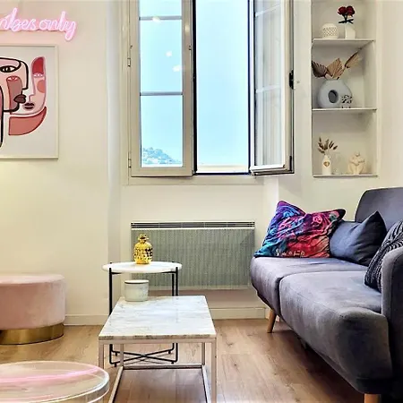 Apartment “ Bonjour” Au Coeur Et Au Calme Cannes